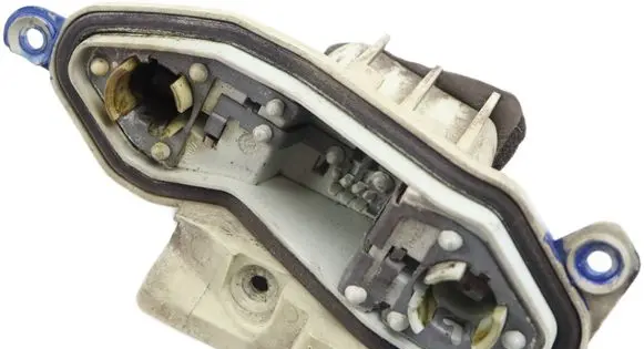 Opel Vectra C Tail light bulb cover holder 443042 443046