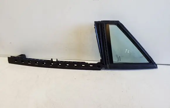 Toyota C-HR II Front triangle window/glass E1743R00098