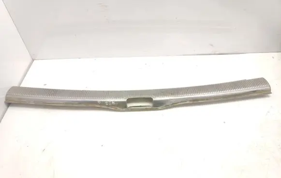 Volkswagen PASSAT B5 Trunk/boot sill cover protection J89863459G