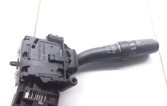 Toyota Avensis Verso Wiper control stalk 846522G470 173654