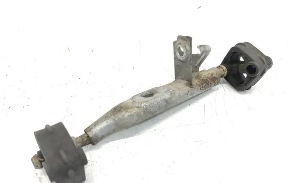 Mercedes-Benz C W205 Muffler mount bracket/holder A2054902540 A2314920044