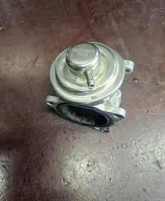 Volkswagen Golf IV EGR valve ECH500019
