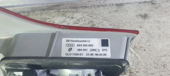 Audi A4 S4 B7 8E 8H Tailgate rear/tail lights 8E9945093