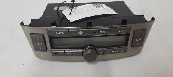 Toyota Avensis T250 Climate control unit 5590005200 MB1465703620