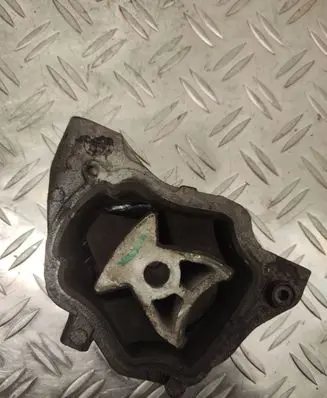 Volvo XC60 Engine mount bracket 8g9n6l063