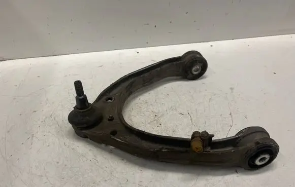 Volkswagen Touareg I Front lower control arm/wishbone 7L0407047A