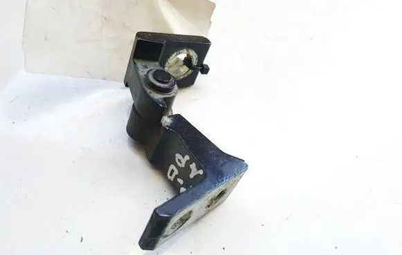 Volkswagen Touareg II Front door upper hinge 8K0831402A
