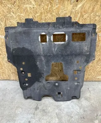 Peugeot 208 II Engine splash shield/under tray 