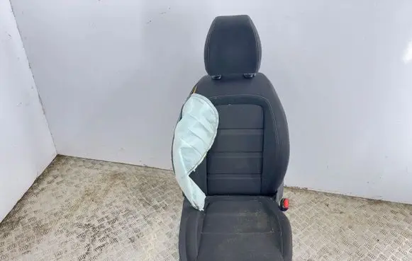Fiat Tipo Front passenger seat 
