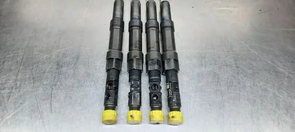 Ford Mondeo Mk III Fuel injectors set 