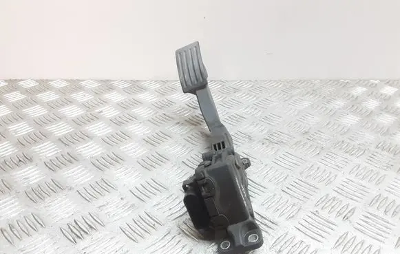 Ford Focus Accelerator throttle pedal 4M519F836BH