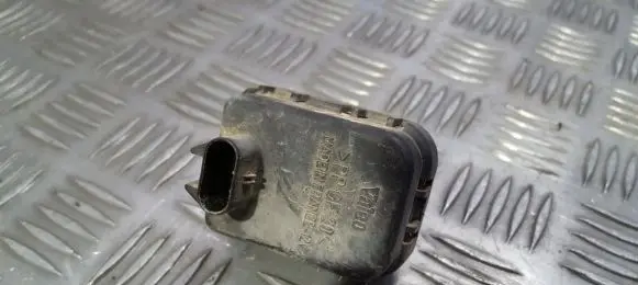 Opel Vectra B Headlight level adjustment motor 