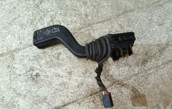 Opel Zafira A Wiper control stalk 090243395501392