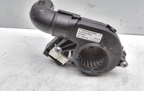 Mercedes-Benz E A207 Engine control unit/module fan A2048300808