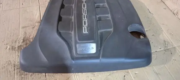Porsche Macan (95B) Engine cover (trim) 95B103925A