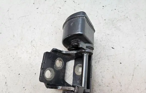 Peugeot 207 Rear door upper hinge