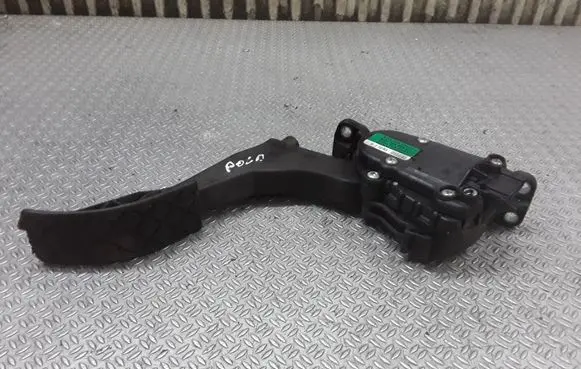 Volkswagen Polo Accelerator throttle pedal 6Q1721503C