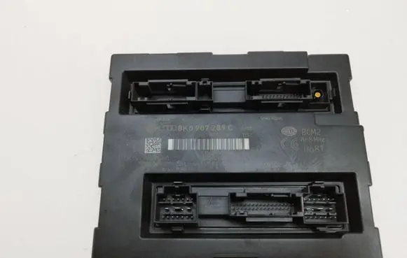 Audi A5 8T 8F Comfort/convenience module 8K0907289C