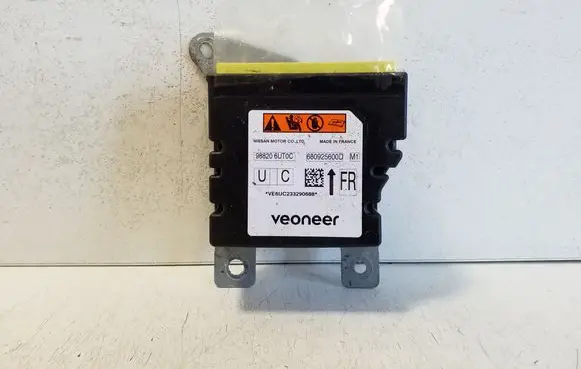 Nissan Qashqai J12 Airbag control unit/module 988206UT0C