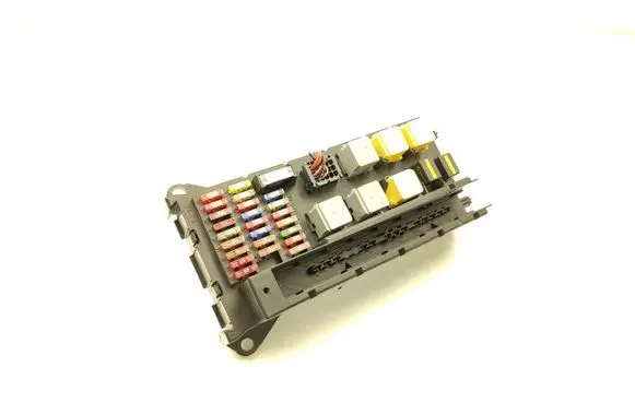 Mercedes-Benz Sprinter W906 Fuse module A9065454701 50JF11F00