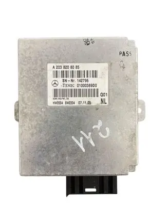 Mercedes-Benz CLS C219 Phone control unit/module A2038208085 01000389D0 142796