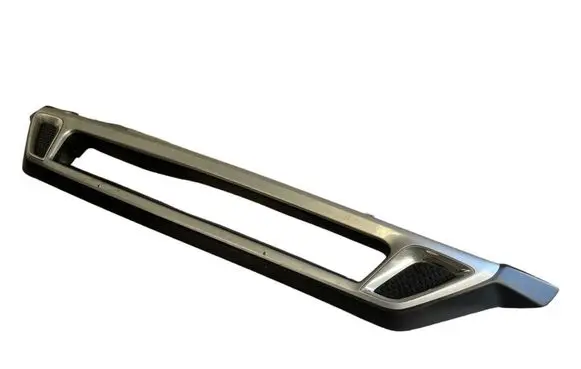 Front bumper lip