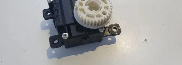 Toyota Yaris A/C air flow flap actuator/motor 