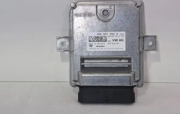 Audi Q7 4M Adblue control unit 4M0907355D 4M0907355B 1900010795