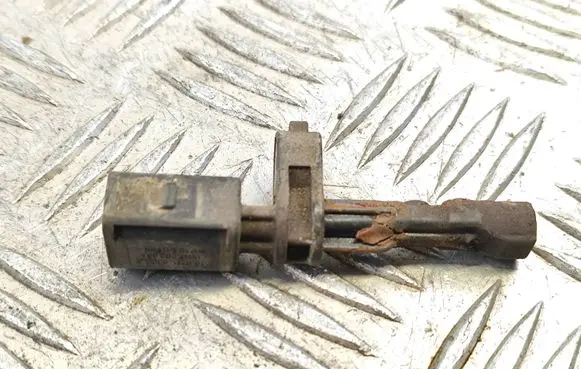 Volkswagen Golf VII ABS rear brake sensor WHT003864 10071162303
