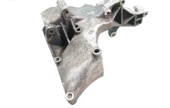 Volkswagen Transporter - Caravelle T4 Generator/alternator bracket 074145169A