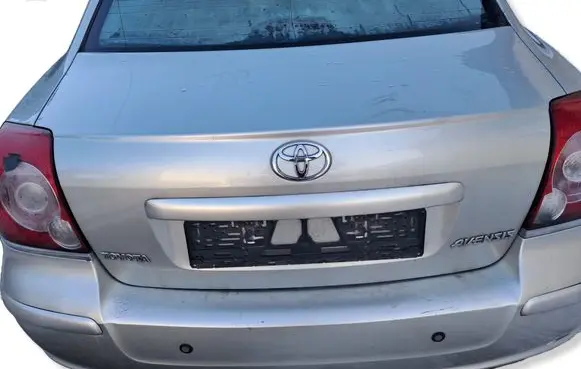 Toyota Avensis T250 Truck tailgate 