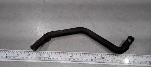 Volkswagen PASSAT B6 Engine coolant pipe/hose 3C0122157BE