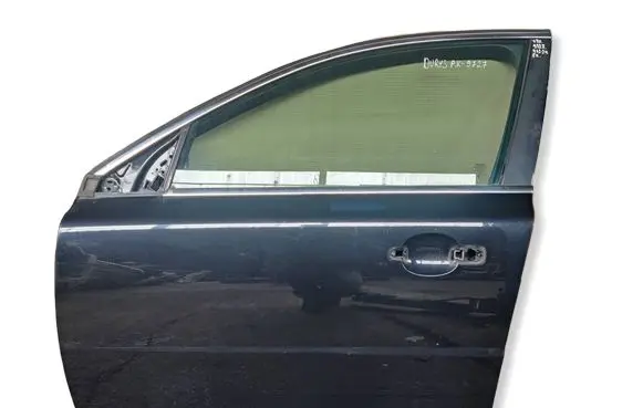 Volvo V70 Front door 
