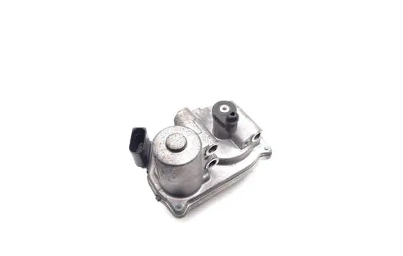 Volkswagen Touareg I Intake manifold valve actuator/motor 059129086M A2C53308513
