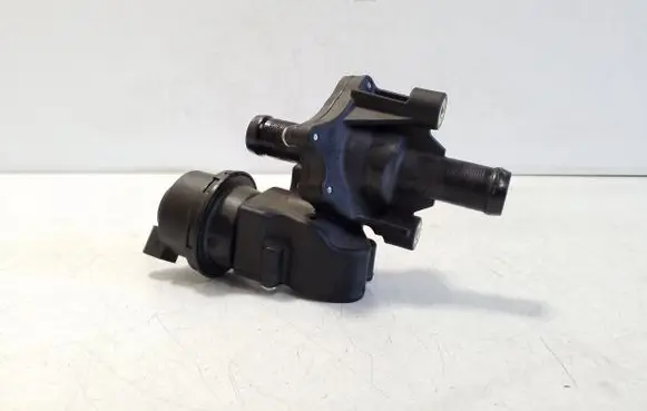 Nissan Qashqai J12 Coolant heater control valve 922306682R