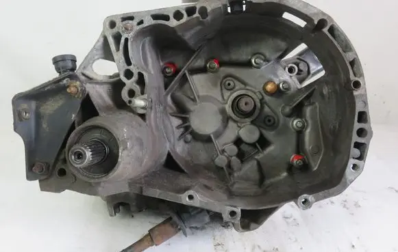Renault Clio II Manual 6 speed gearbox JB3S108