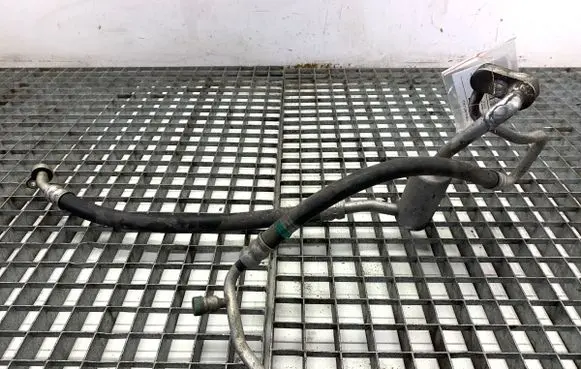 Suzuki SX4 Air conditioning (A/C) pipe/hose 
