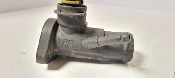 Audi A4 S4 B5 8D Engine coolant pipe/hose 028121132