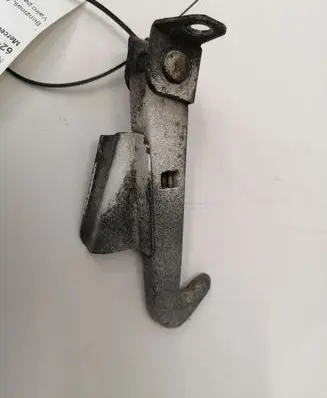 Mercedes-Benz S W116 Engine bonnet/hood lock/latch loop/hook 