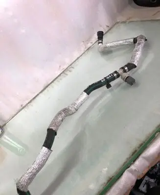 Volvo XC60 Engine coolant pipe/hose 318640923
