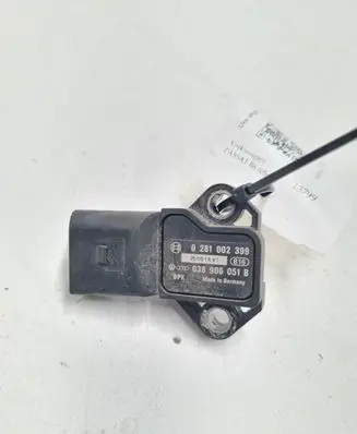 Volkswagen PASSAT B6 Air pressure sensor 038906051B