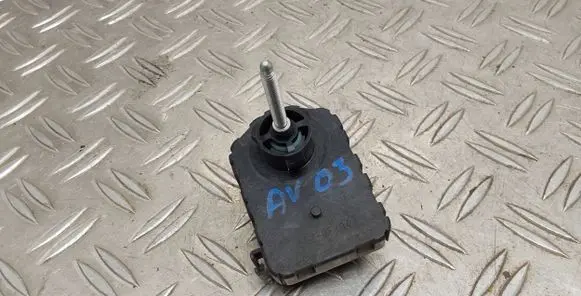 Toyota Avensis T250 Headlight level adjustment motor 