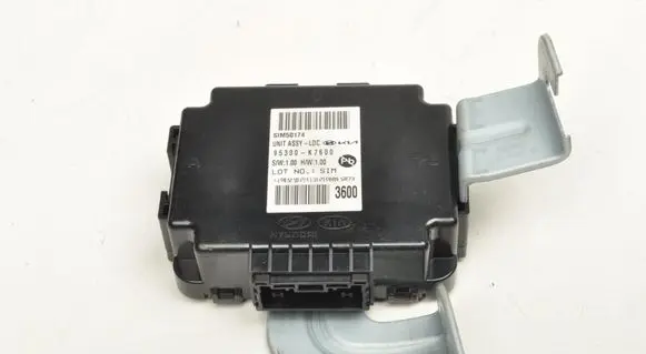 Hyundai i10 Trunk lid opening control unit 95300K7600