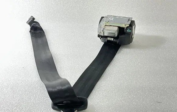 Audi A8 S8 D3 4E Rear seatbelt 4E0857805D 610233800 6009173