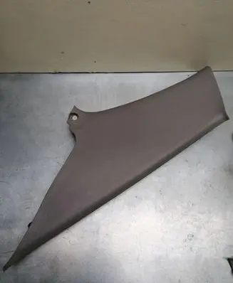 Toyota Prius (XW10) (D)pillar trim (top) 6247047010