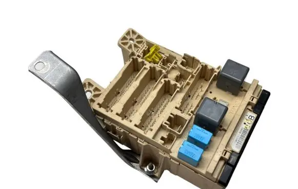 Lexus GS 300 350 430 450H Fuse box set 9098702025 1567002540 062003