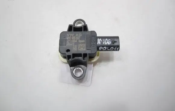 Volkswagen Polo V 6R Airbag deployment crash/impact sensor 4H0955557 101125 L593RB4