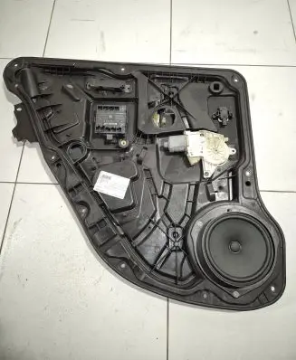 Mercedes-Benz ML W166 Rear door window regulator with motor A1667300179 A1669006702 A1667300392