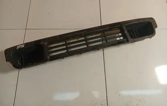 Front bumper lower grill