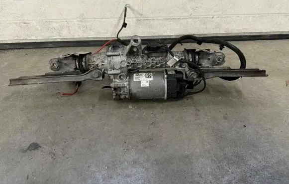BMW X5 G05 Rear steering column 6895076